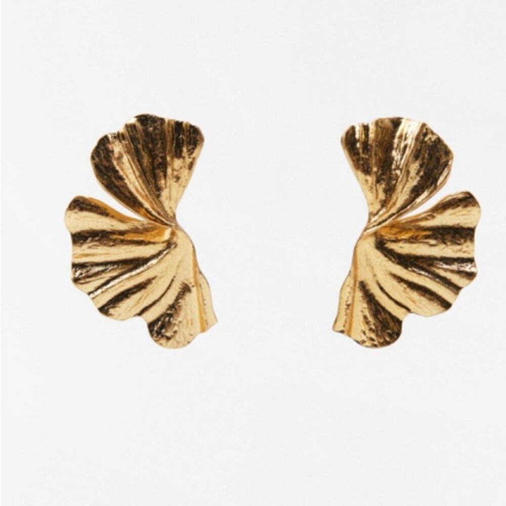 Zara Gold Leaf Fan Earrings NWT ✨✨✨